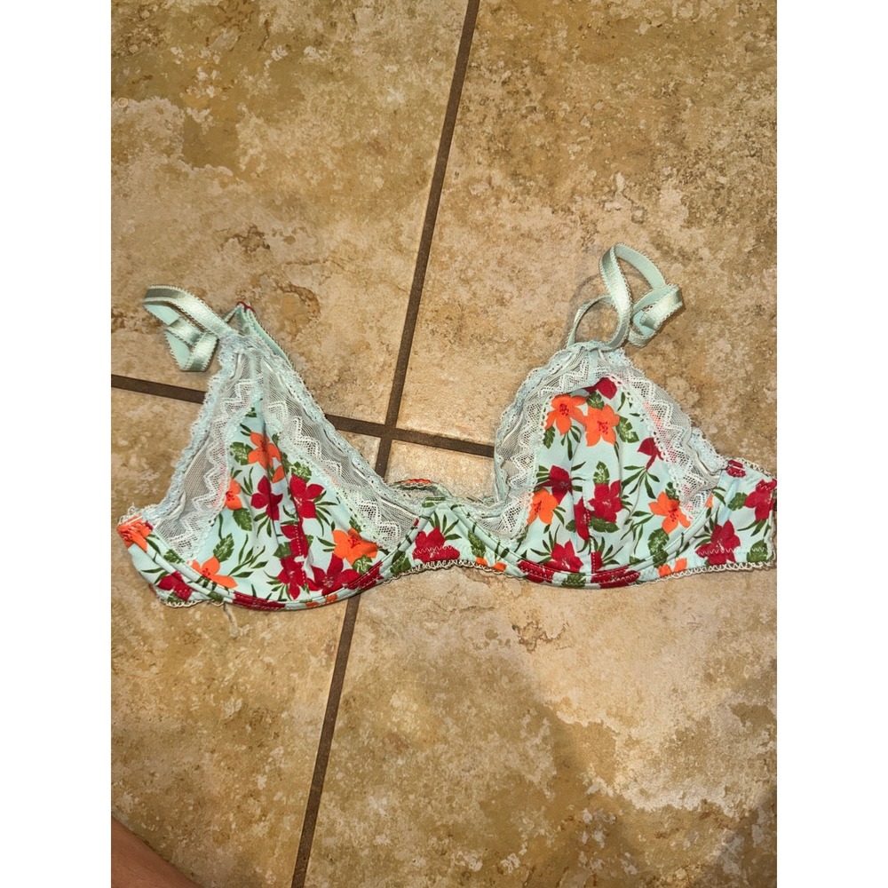 Intimately Free People Mint Green Floral Lace Trim Underwire Bra 36B Boho